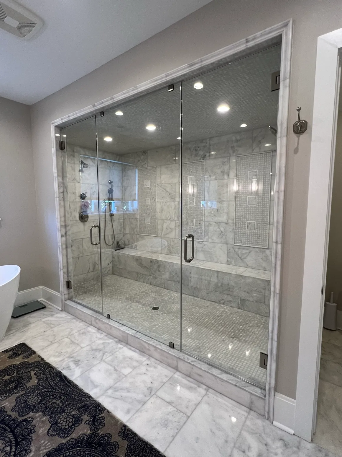SHOWER HANDLE